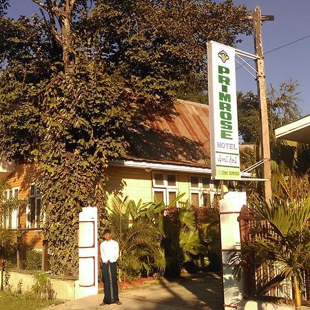 Primrose Hotel Няунг Шве Екстериор снимка