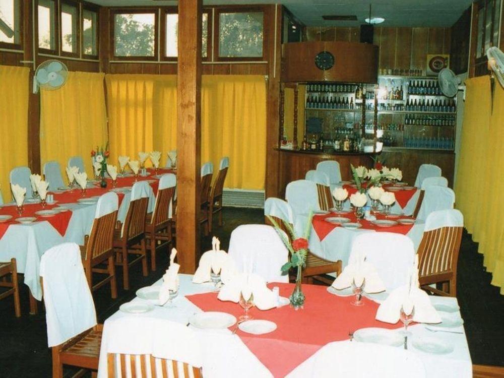 Primrose Hotel Няунг Шве Екстериор снимка
