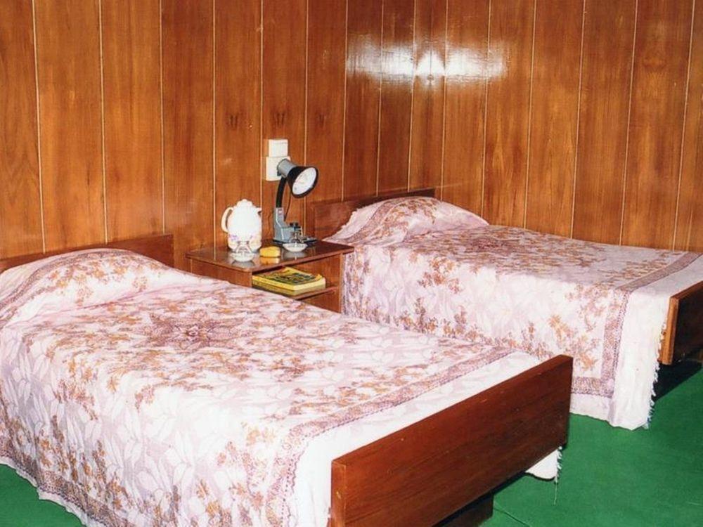 Primrose Hotel Няунг Шве Екстериор снимка