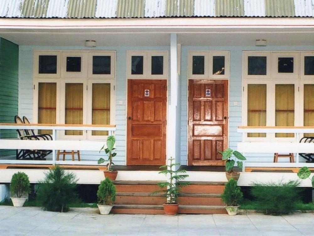 Primrose Hotel Няунг Шве Екстериор снимка