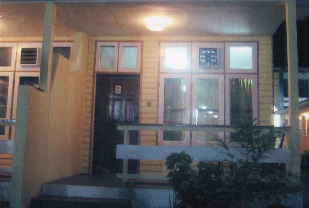 Primrose Hotel Няунг Шве Екстериор снимка