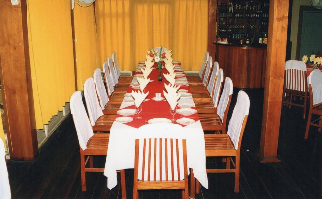 Primrose Hotel Няунг Шве Екстериор снимка