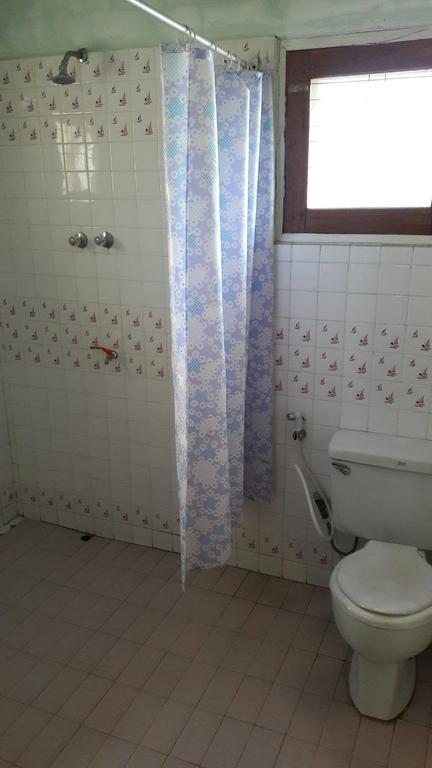 Primrose Hotel Няунг Шве Екстериор снимка
