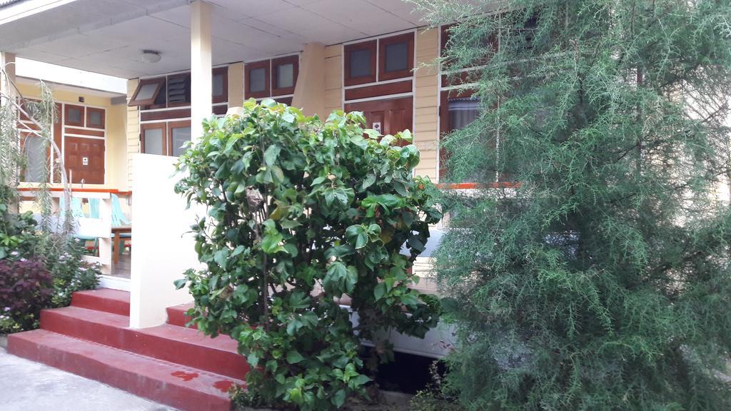 Primrose Hotel Няунг Шве Екстериор снимка