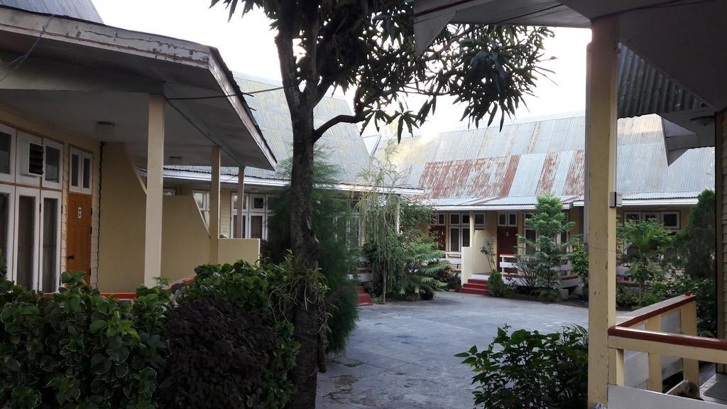 Primrose Hotel Няунг Шве Екстериор снимка