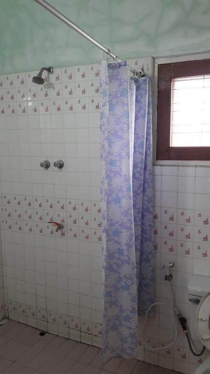 Primrose Hotel Няунг Шве Екстериор снимка