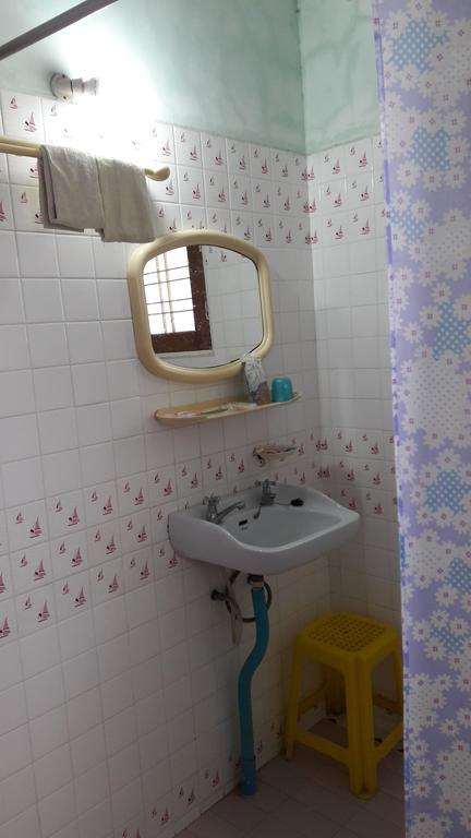 Primrose Hotel Няунг Шве Екстериор снимка