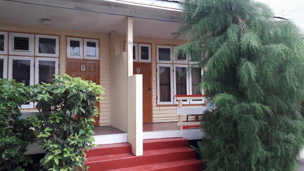 Primrose Hotel Няунг Шве Екстериор снимка