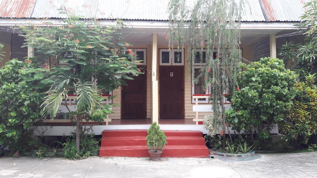 Primrose Hotel Няунг Шве Екстериор снимка